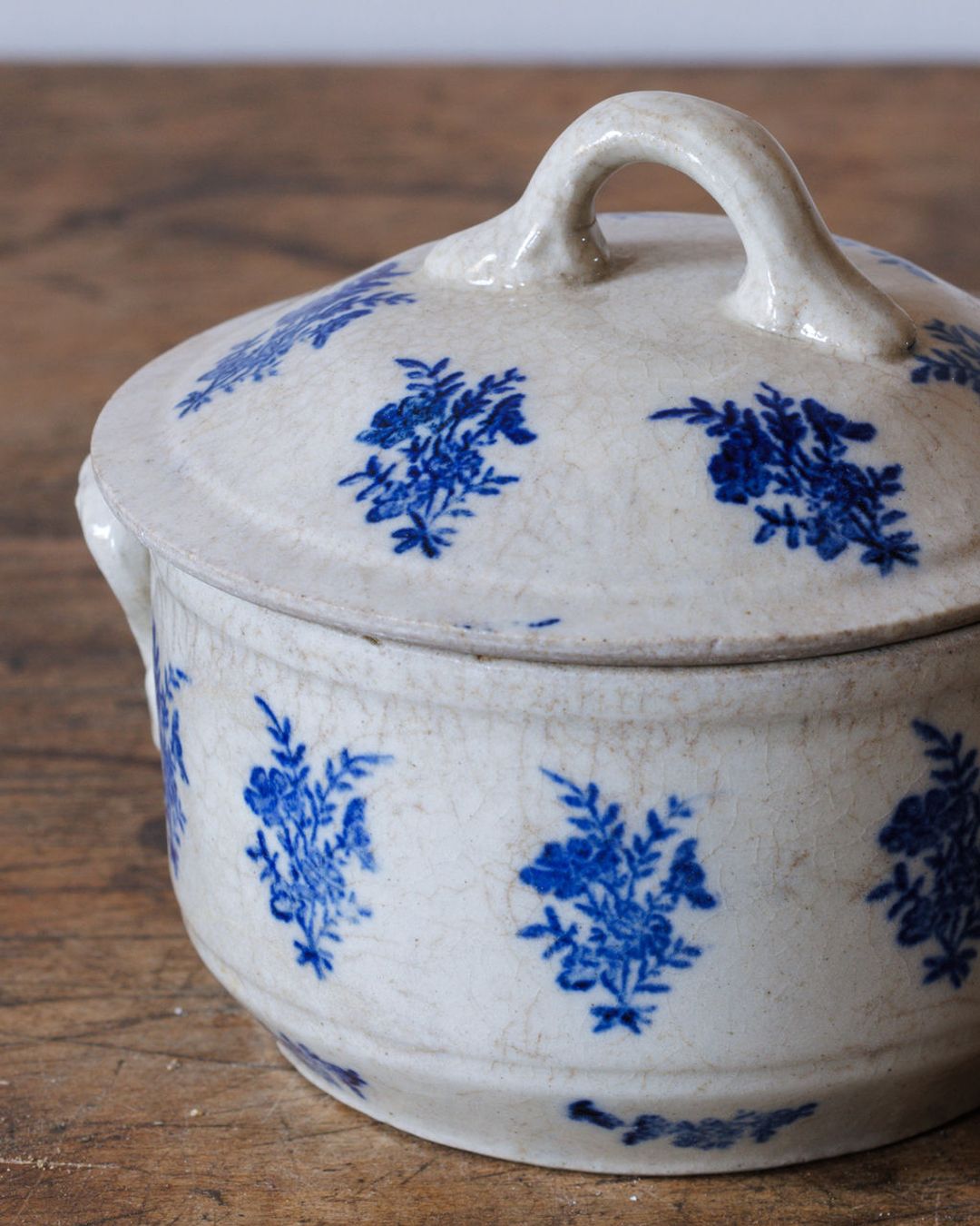 Saint Uze Pot - II