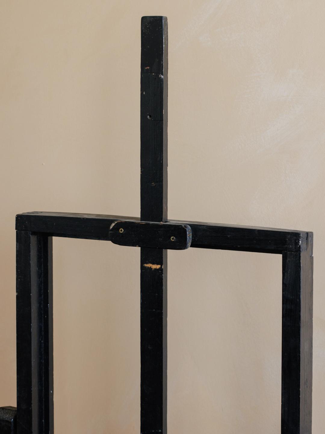 Black Painter’s Easel