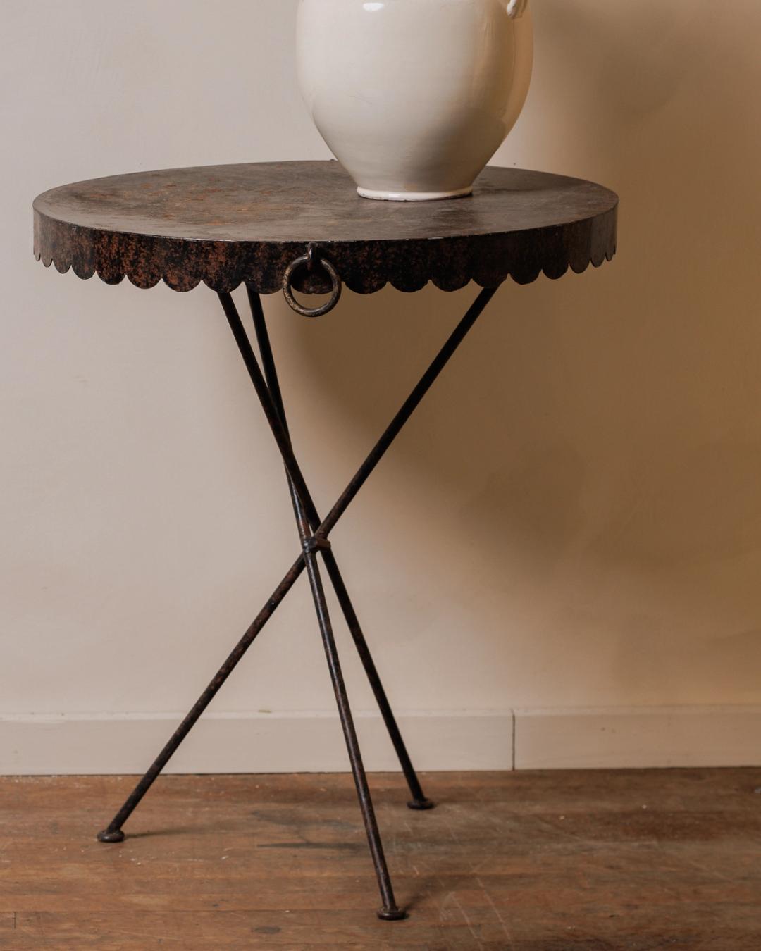 Scallop Garden Table