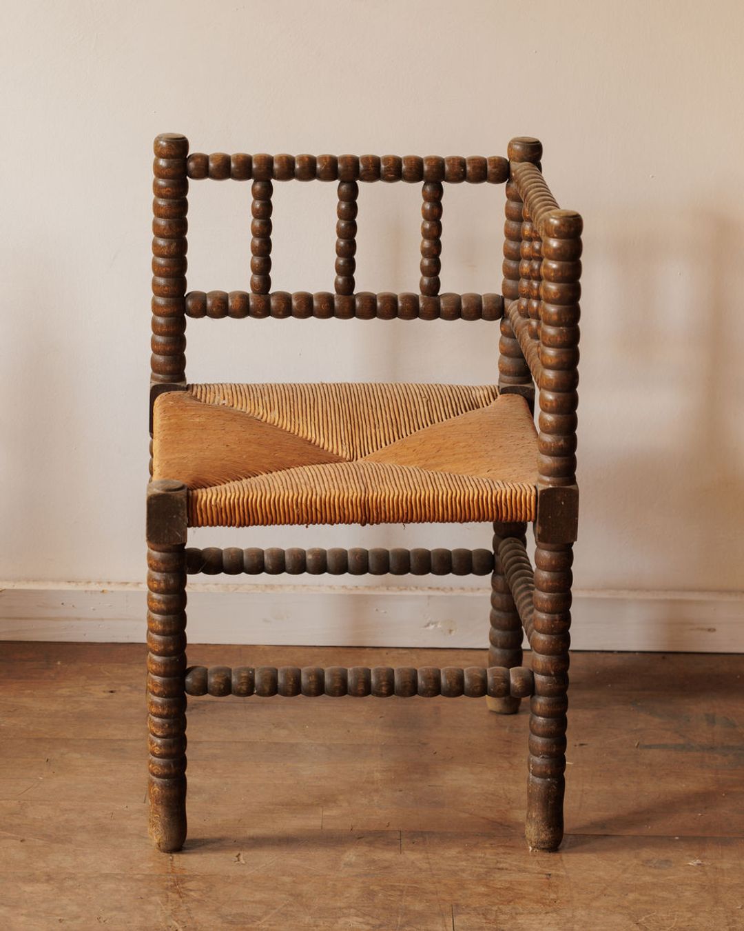 Bobbin Corner Chair