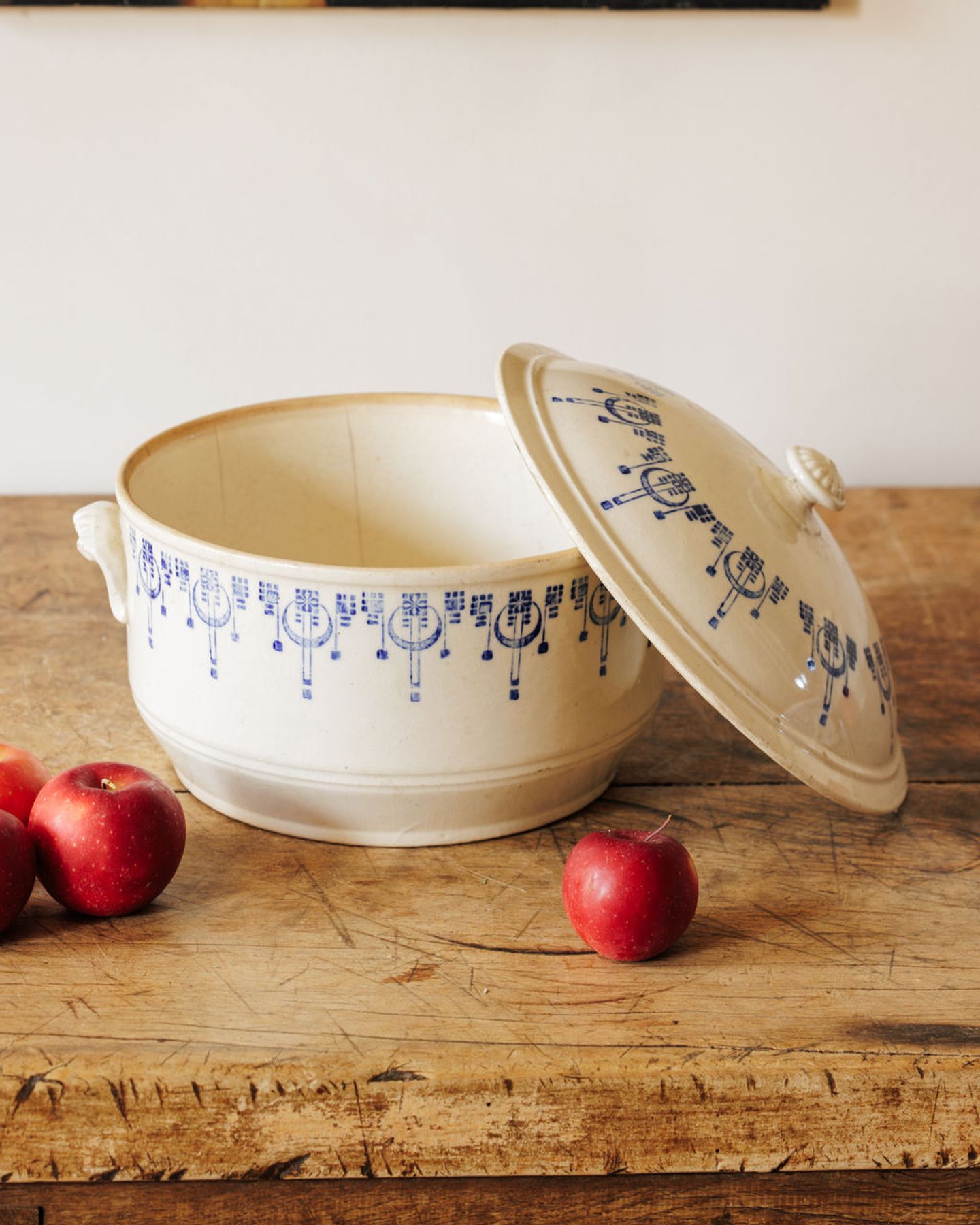 Large Saint Uze Tureen - 2