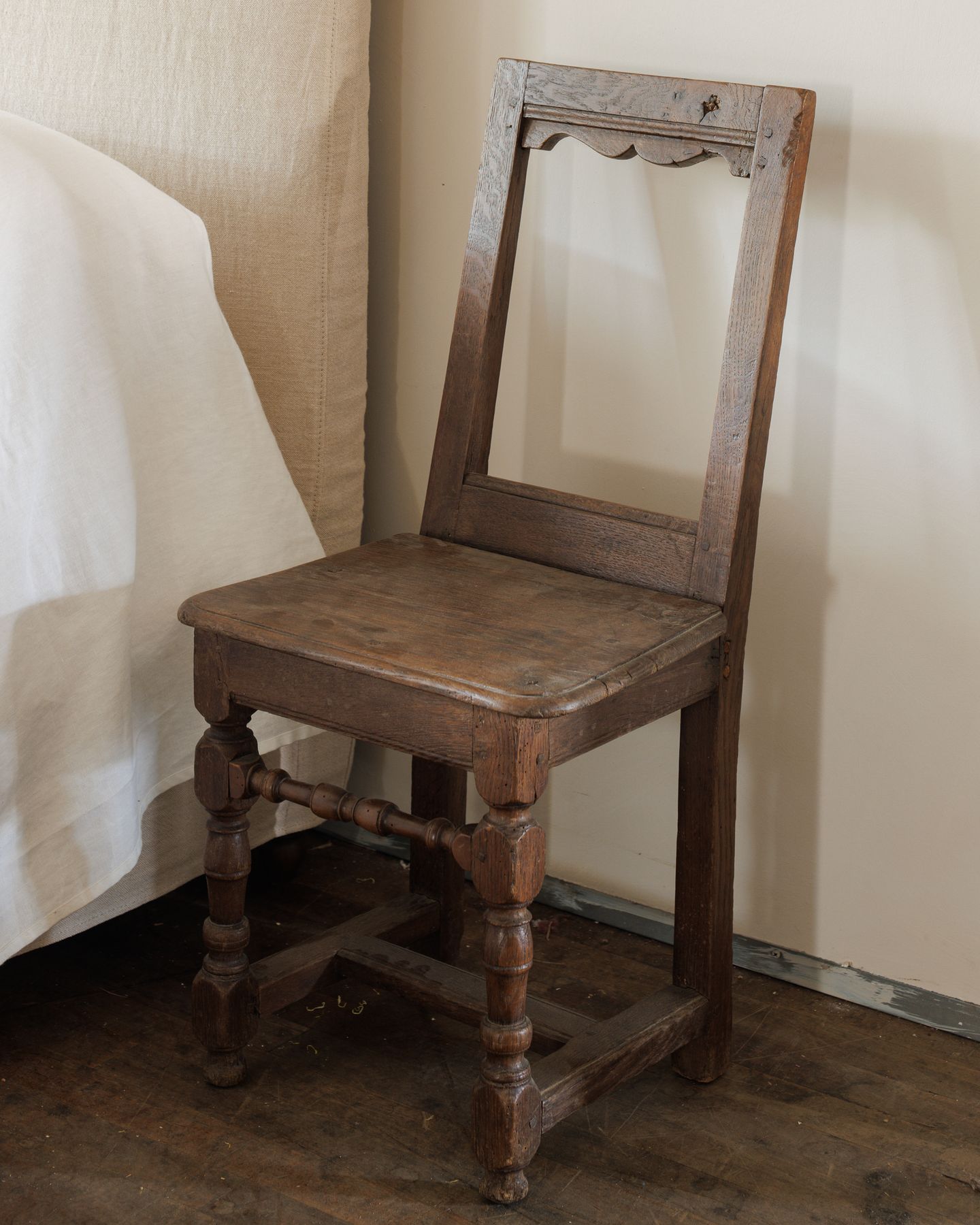 Scallop Lorraine Chair