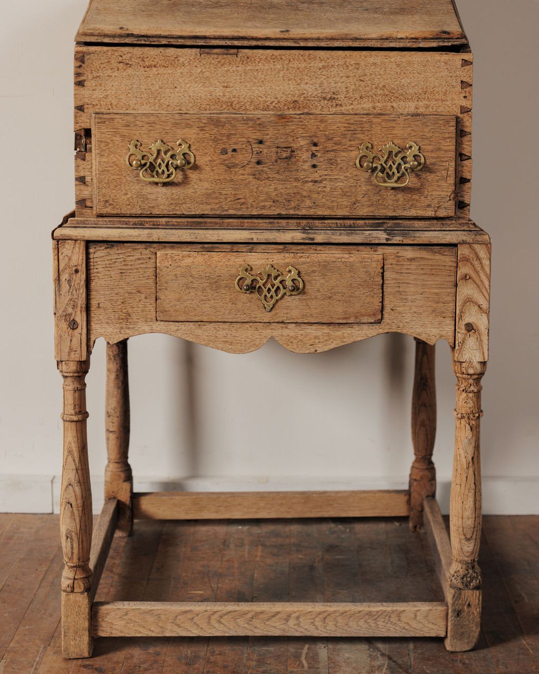 English Traveling Desk