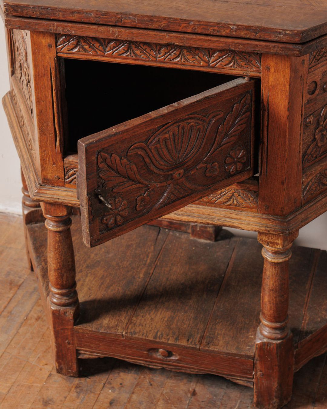 19th c. Oak Side Table