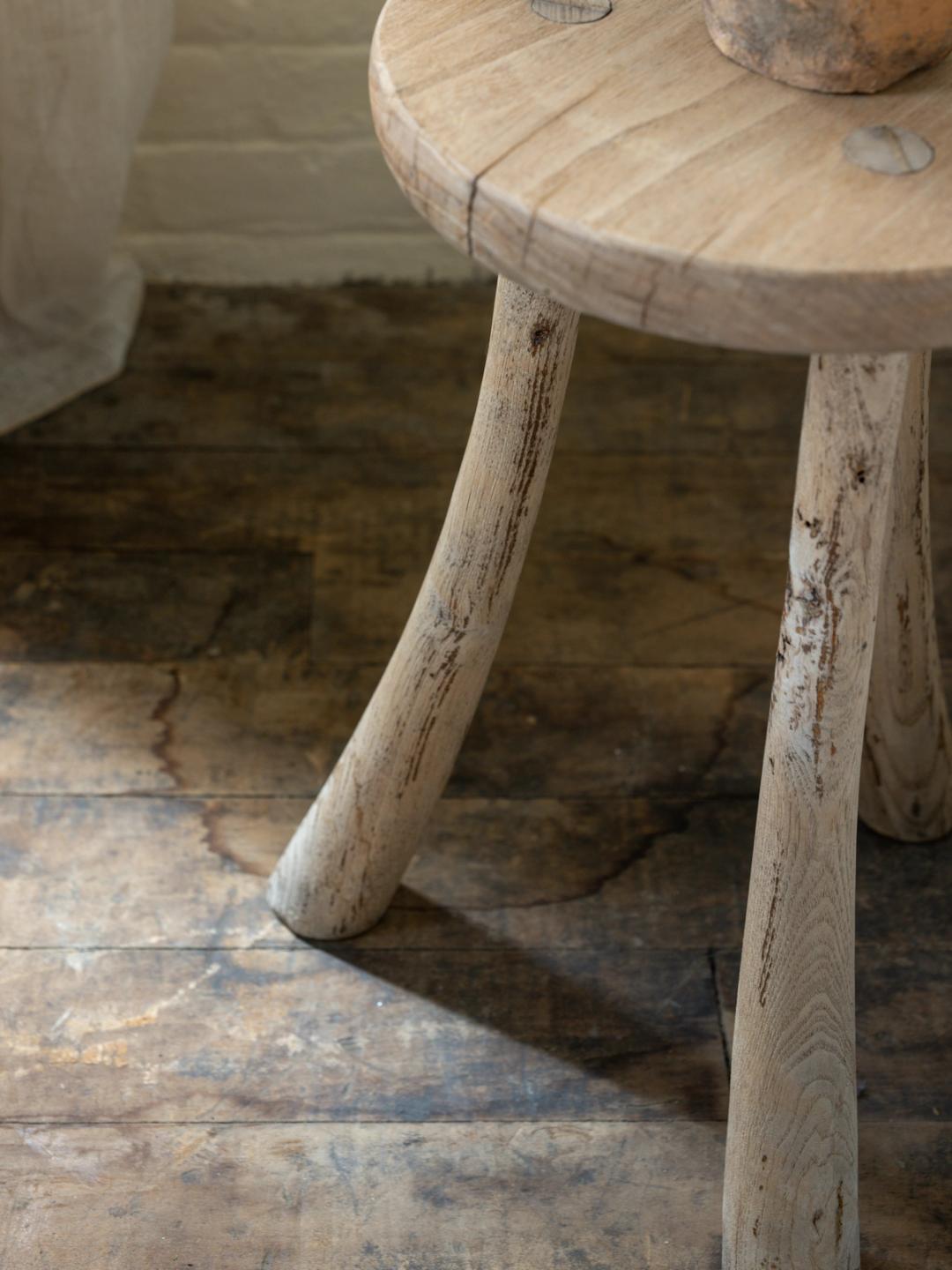 Le Curved Leg Tripod Stool