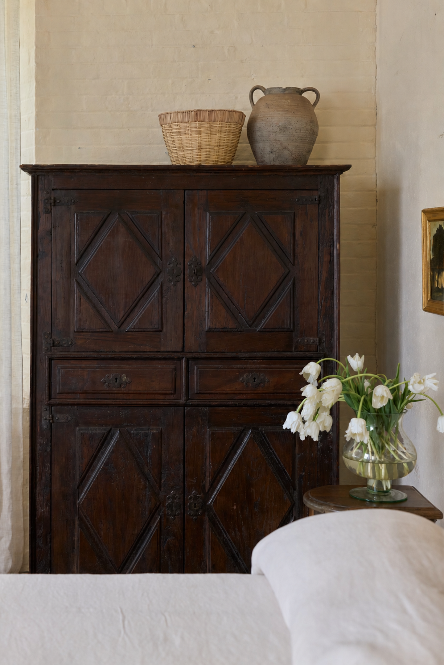 18th c. Portuguese Cabinet