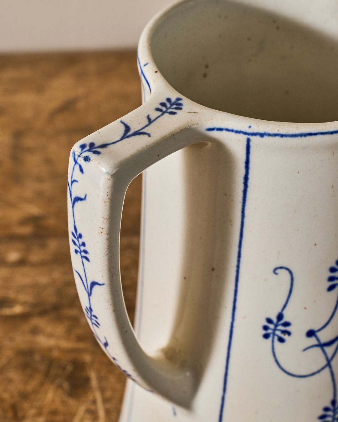 Saint Uze Teapot