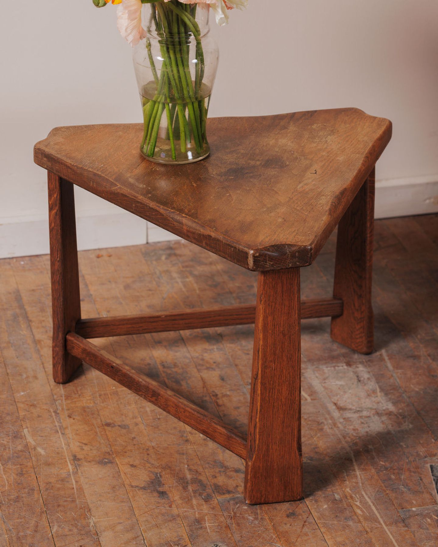 Triangle Oak Side table
