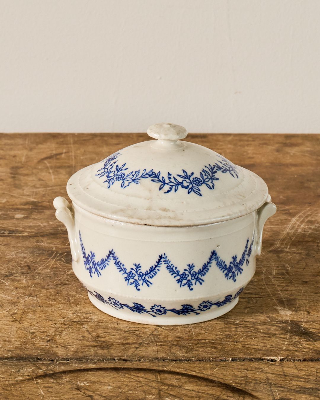 Saint Uze Sugar Pot