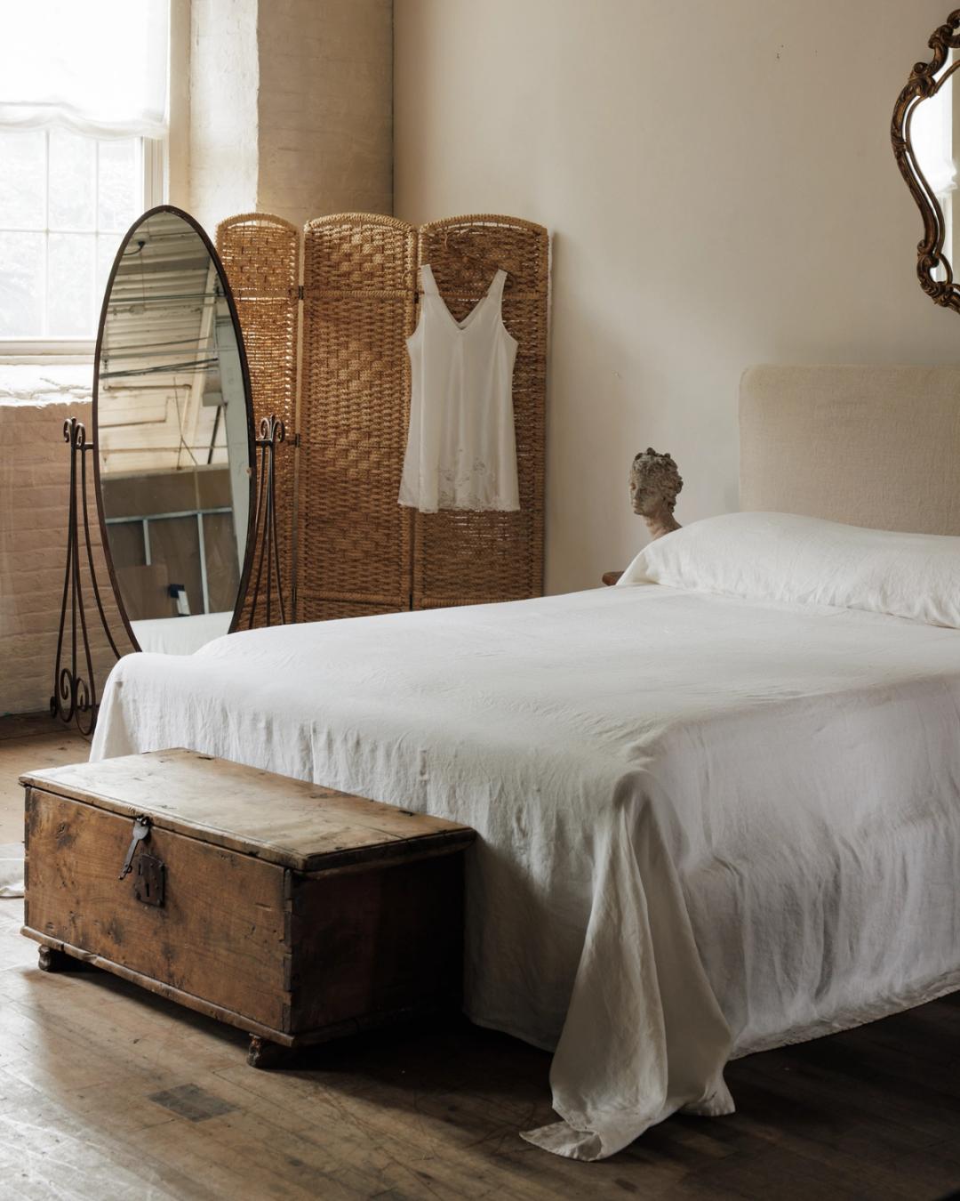 Vintage Wicker Screen