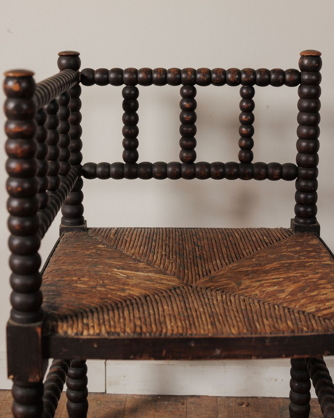 Corner Bobbin Chair