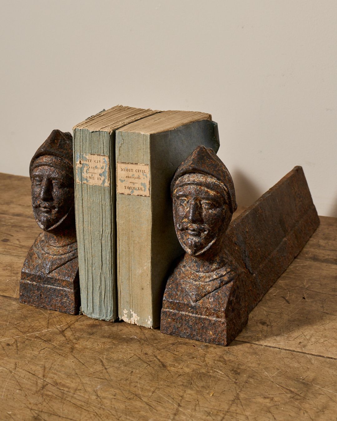 Fireplace Cast Iron Bookends - Duke