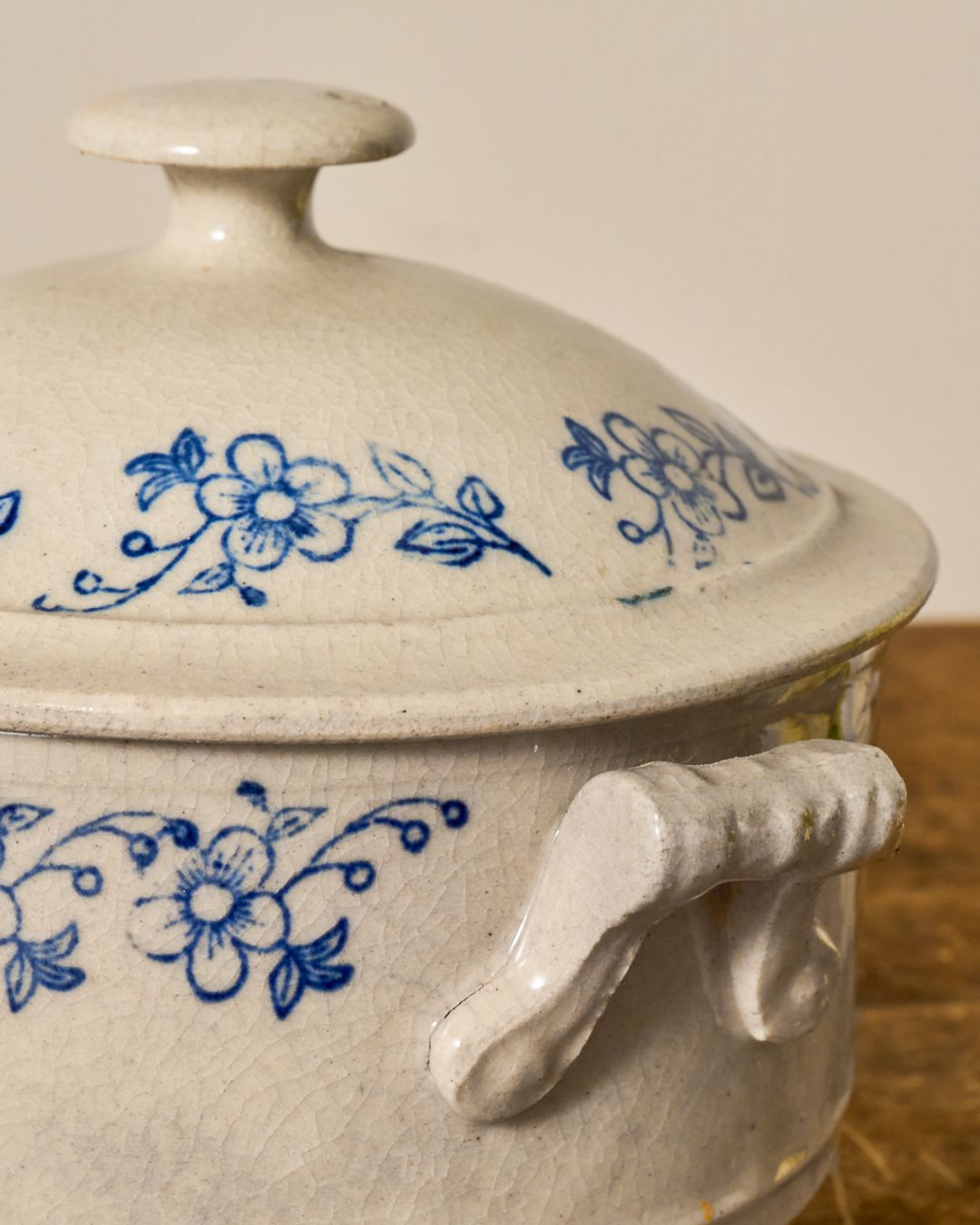 Saint Uze Tureen
