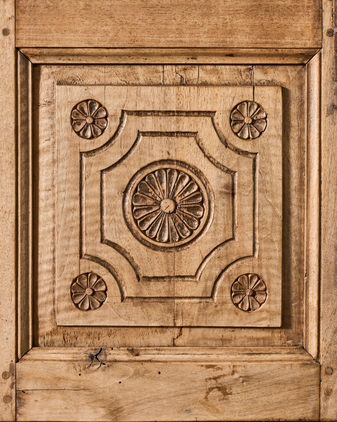 18th c. Oak Cupboard
