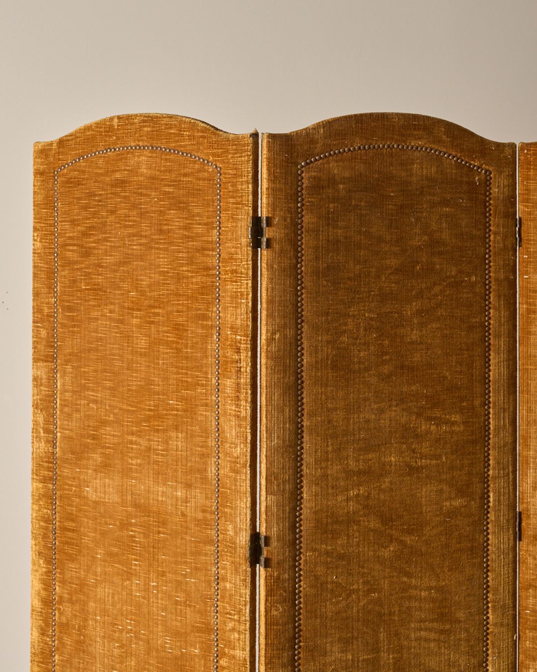 Antique Mustard Screen