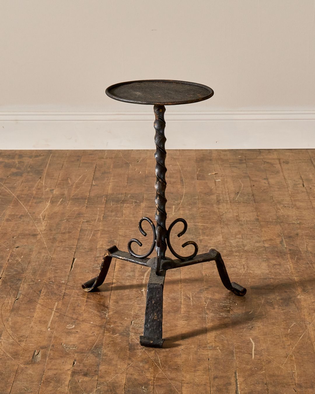 Spanish Martini Table
