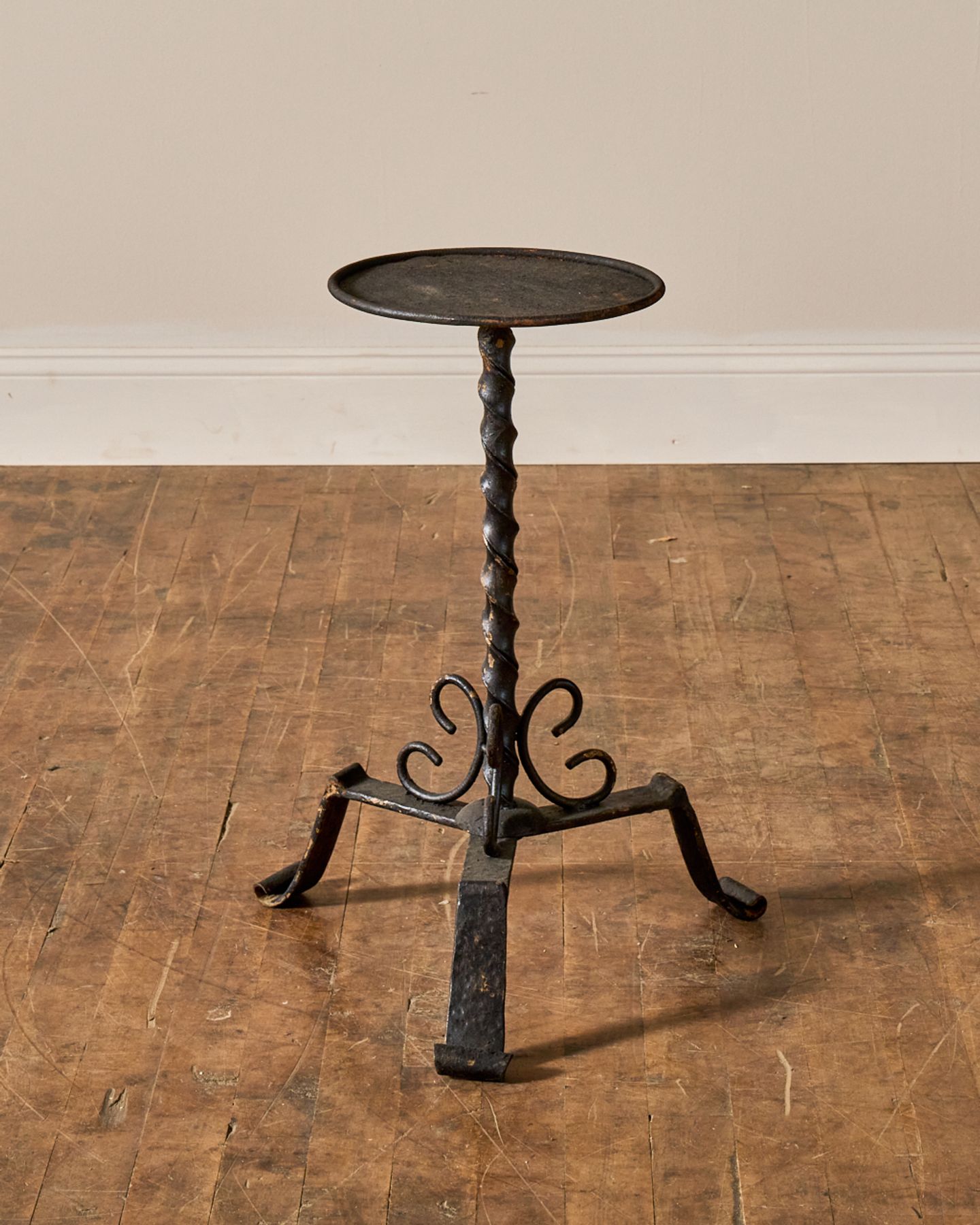 Spanish Martini Table