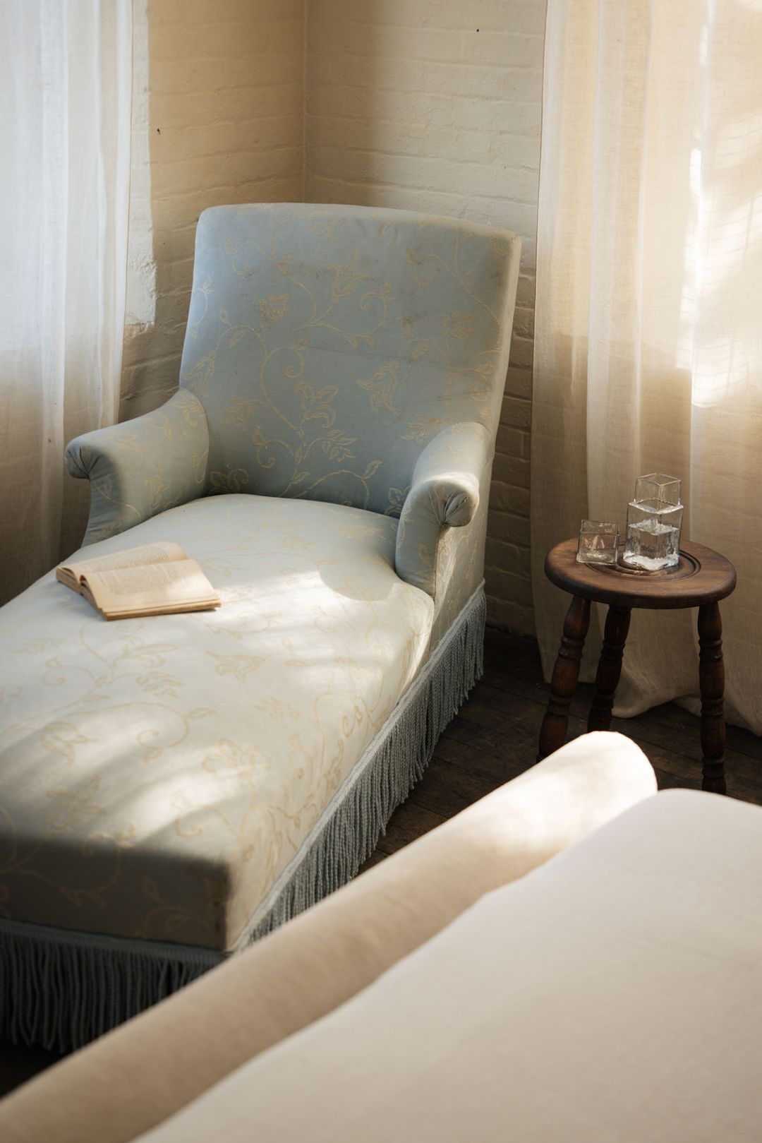 Napoleon III Silk Chaise Lounge