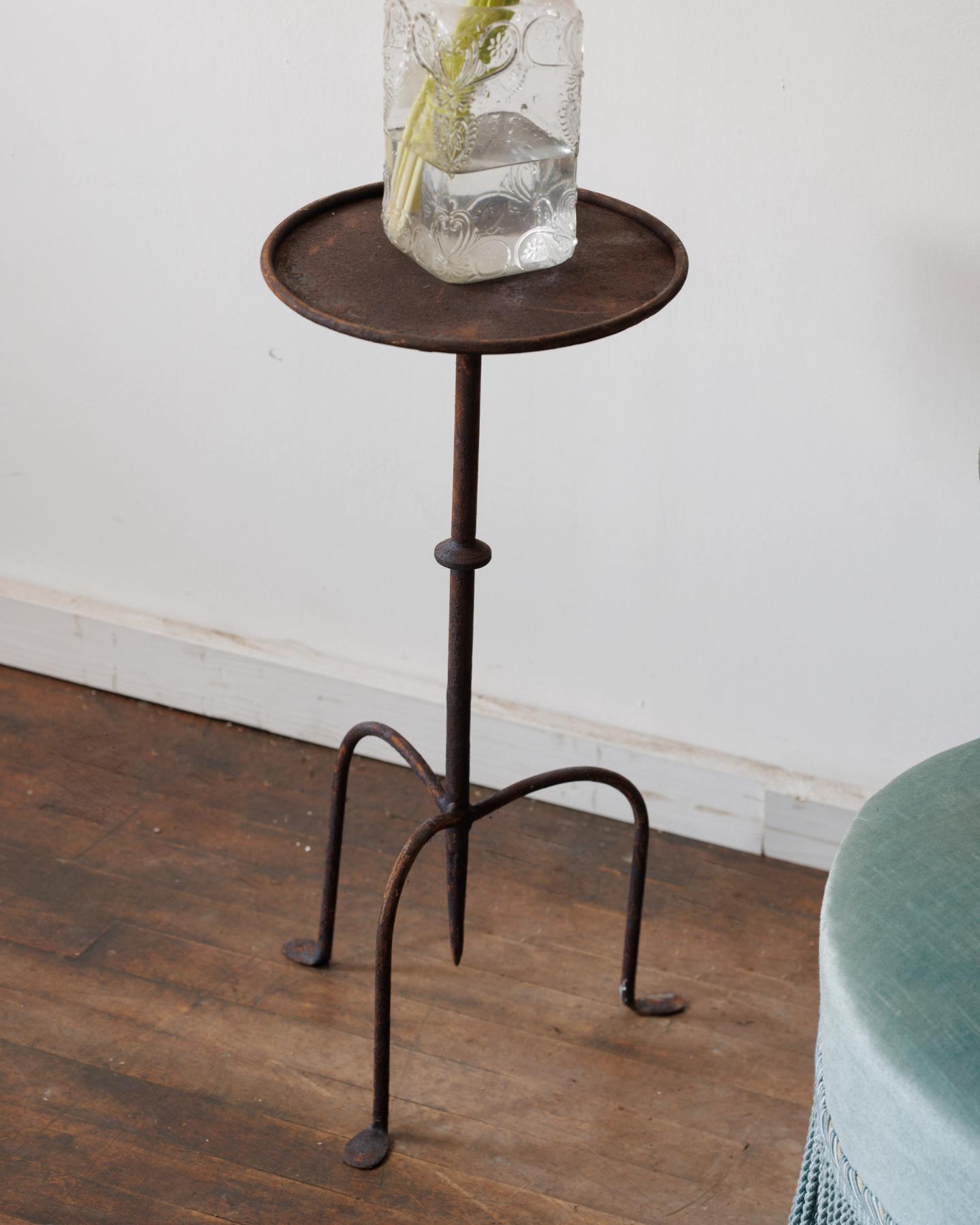 Spanish Martini Table