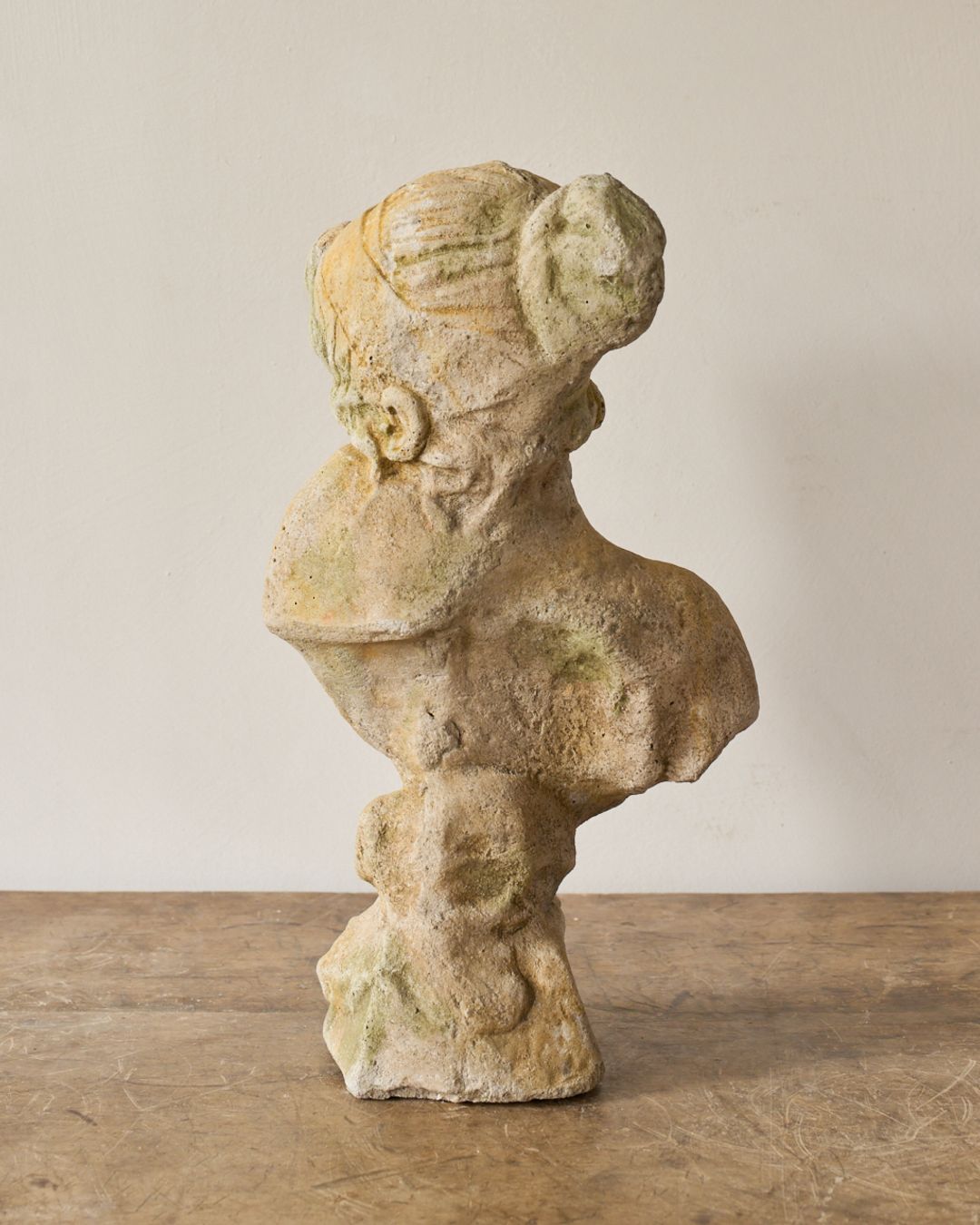 Mademoiselle Bust