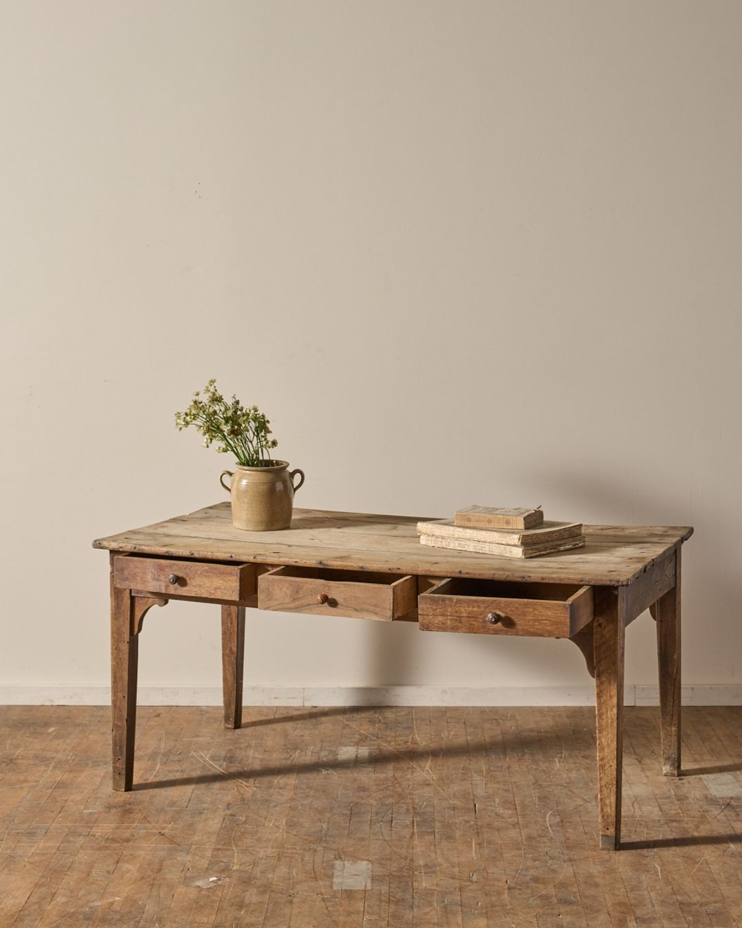French Farm Table