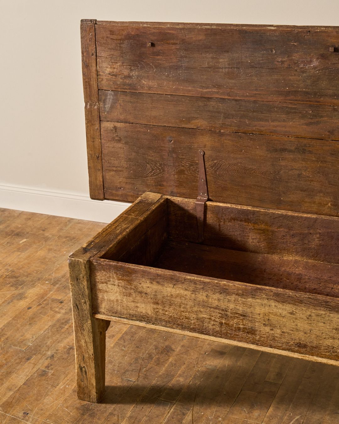 Dutch Scalloped Coffee Table