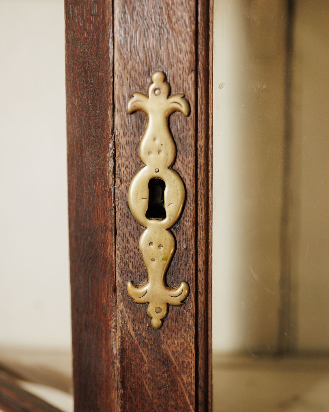 18th c. Dutch Vitrine
