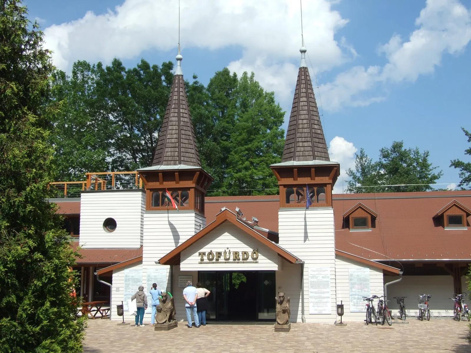 Hévíz Termálfürdő - Image 4