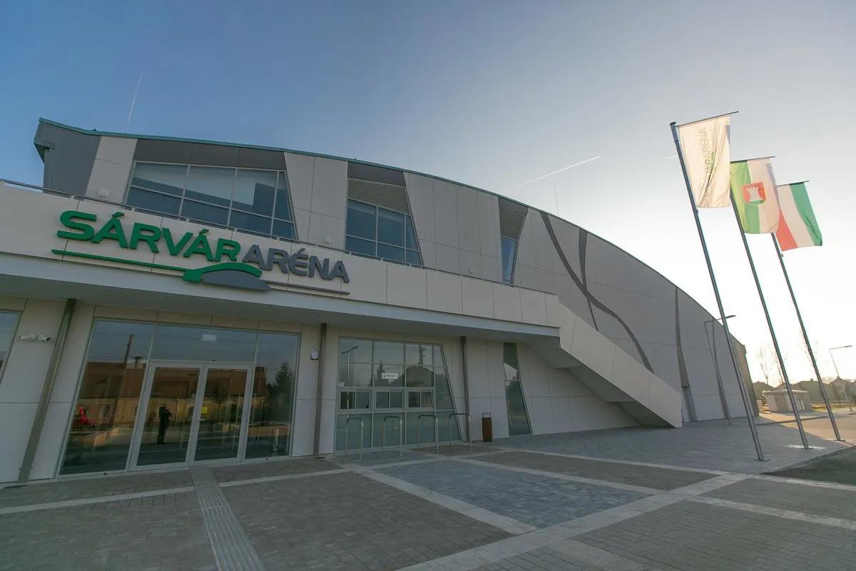 Sárvár Sportcsarnok - Image 4