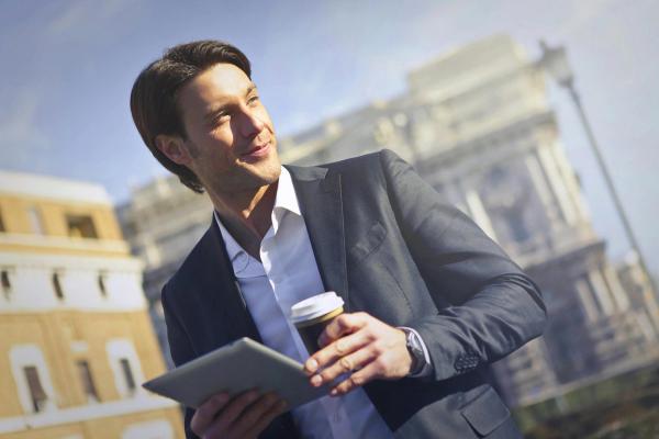 Personal Branding on LinkedIn: The Ultimate Guide to Building Your Professional Presence (Proven Strategies)