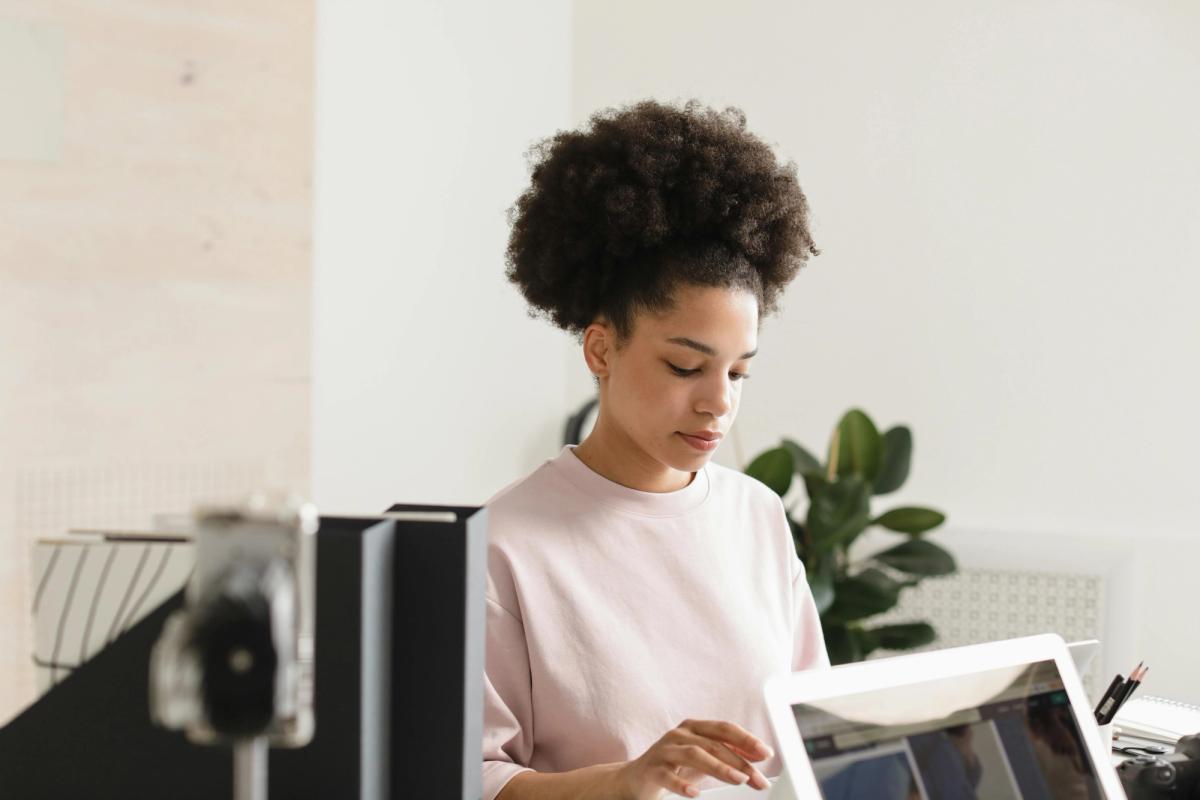 Top 5 AI Tools for Busy Creators in 2025