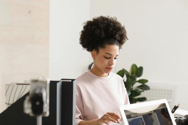 Top 5 AI Tools for Busy Creators in 2025