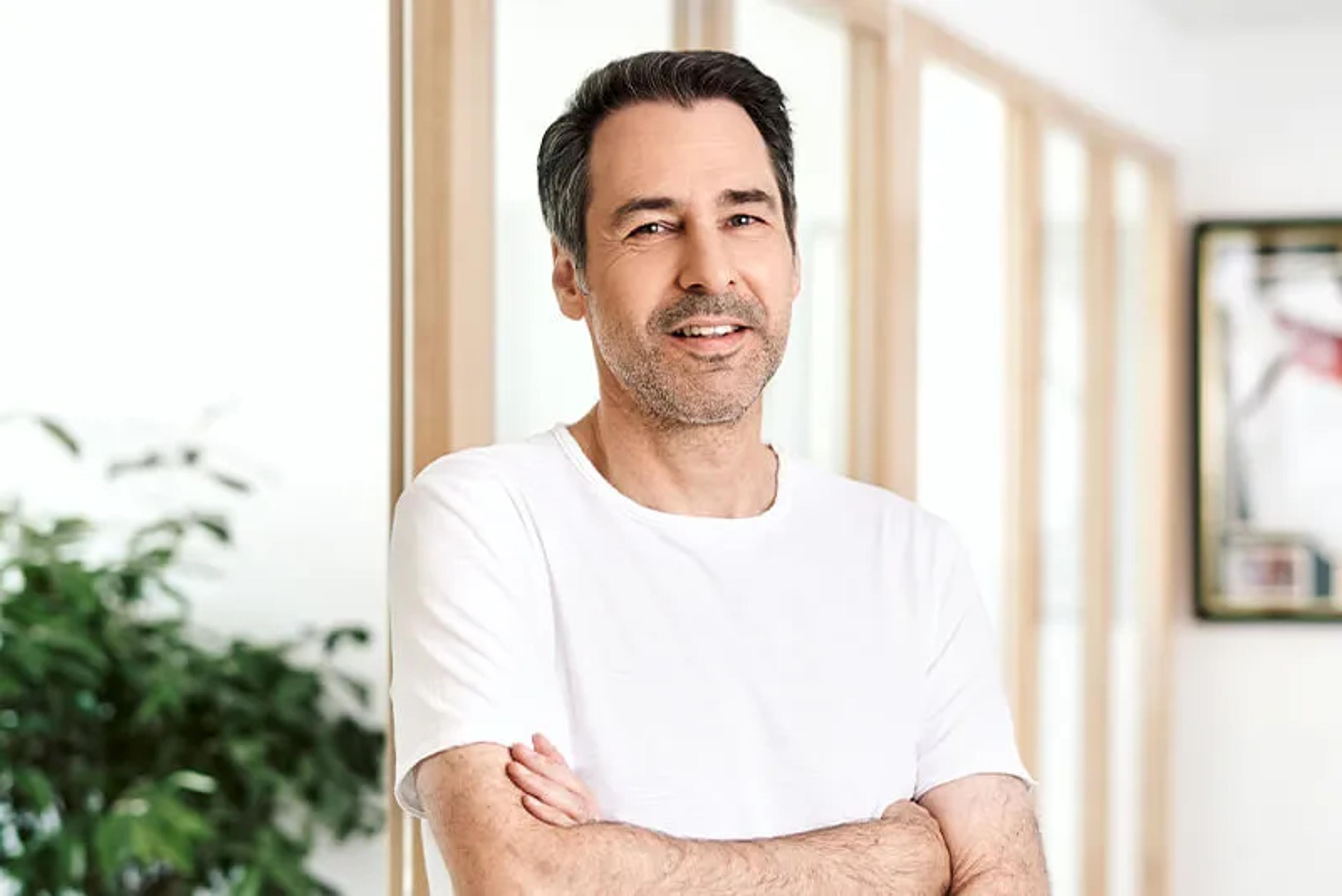 Dr. med. Paul Klein ist Facharzt für Orthopädie und Sportmedizin in der Orthopädie Mediapark, Mannschaftsarzt(VBG), Mannschaftsarzt des 1. FC Köln, Geschäftsführender Gesellschafter des IFD (Institut für funktionelle Diagnostik).