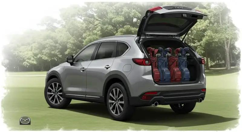 あなた: **対応箇所:H2「【横積みこそ正義】CX-8の荷室を100%引き出す”飛ノ玉彦流”積載術」** **英語プロンプト(imageFX用)** 出力結果がいまいち、もう一度アレンジして あなた: ### 🖼️ 改訂版プロンプト **英語プロンプト(imageFX用)** > A stylish digital illustration of a Mazda CX-8 viewed from the rear, showing golf bags loaded horizontally in a perfectly optimized way, demonstrating a clever and efficient storage technique. The illustration should emphasize the sense of balance, ingenuity, and smart use of space rather than mechanical detail. Use a calm, modern color palette with soft gradients and consistent lighting. No text. Place a small Mazda logo at the corner of the image. **代替テキスト(日本語)** > ゴルフバッグを横向きに積み、荷室を最大限に活用するCX-8をスタイリッシュに描いたイラスト。賢く工夫された積載テクニックを柔らかな色調で表現。画像の端にマツダロゴあり。 **ファイル名** > cx8\_horizontal\_loading\_art\_04.jpg わかりにくい表現になっているから抽象的で、いいよ ChatGPT の回答は必ずしも正しいとは限りません。重要な情報は確認するようにしてください。