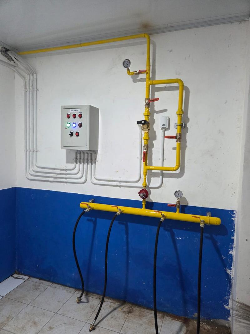 Instalasi Hood Ducting & Pipa Gas view 2