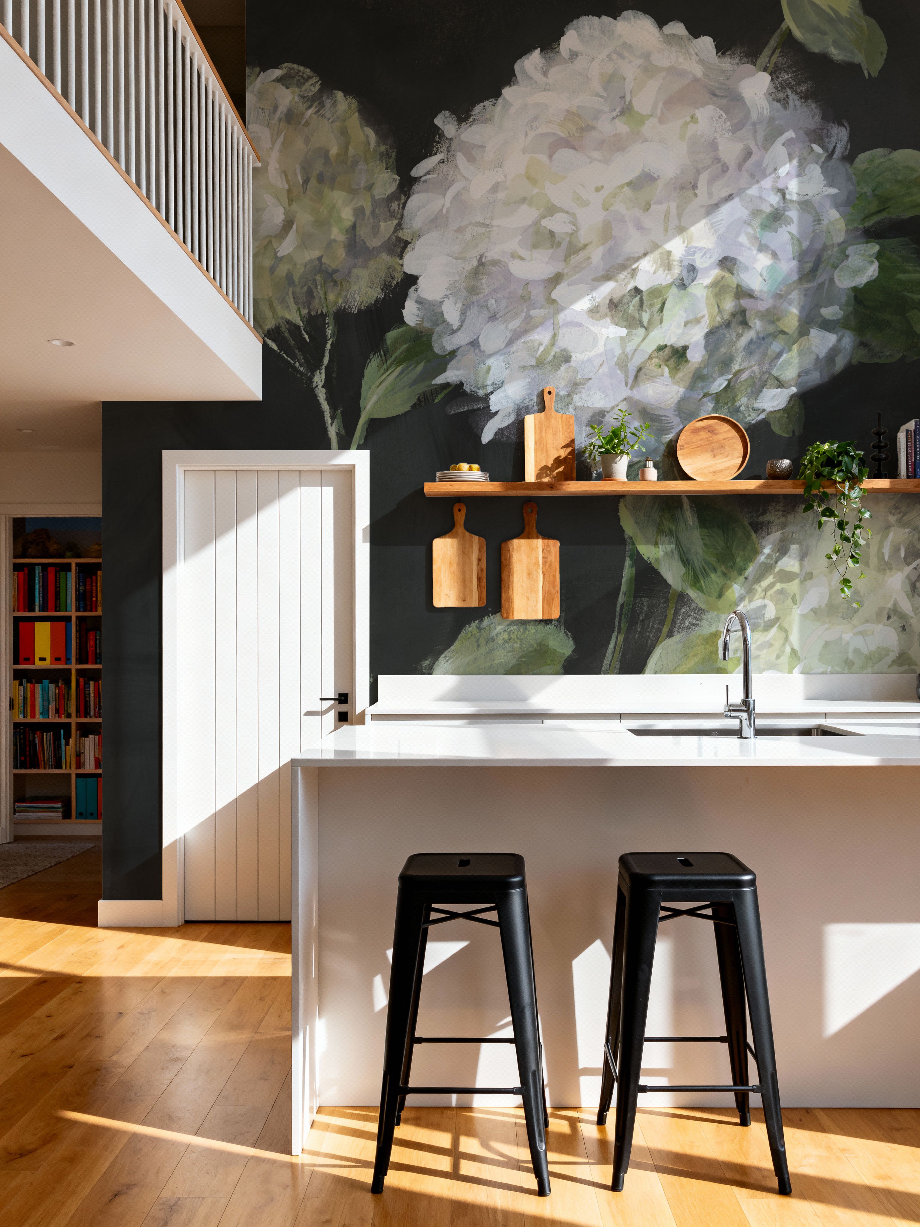 Summer Simplicity Black