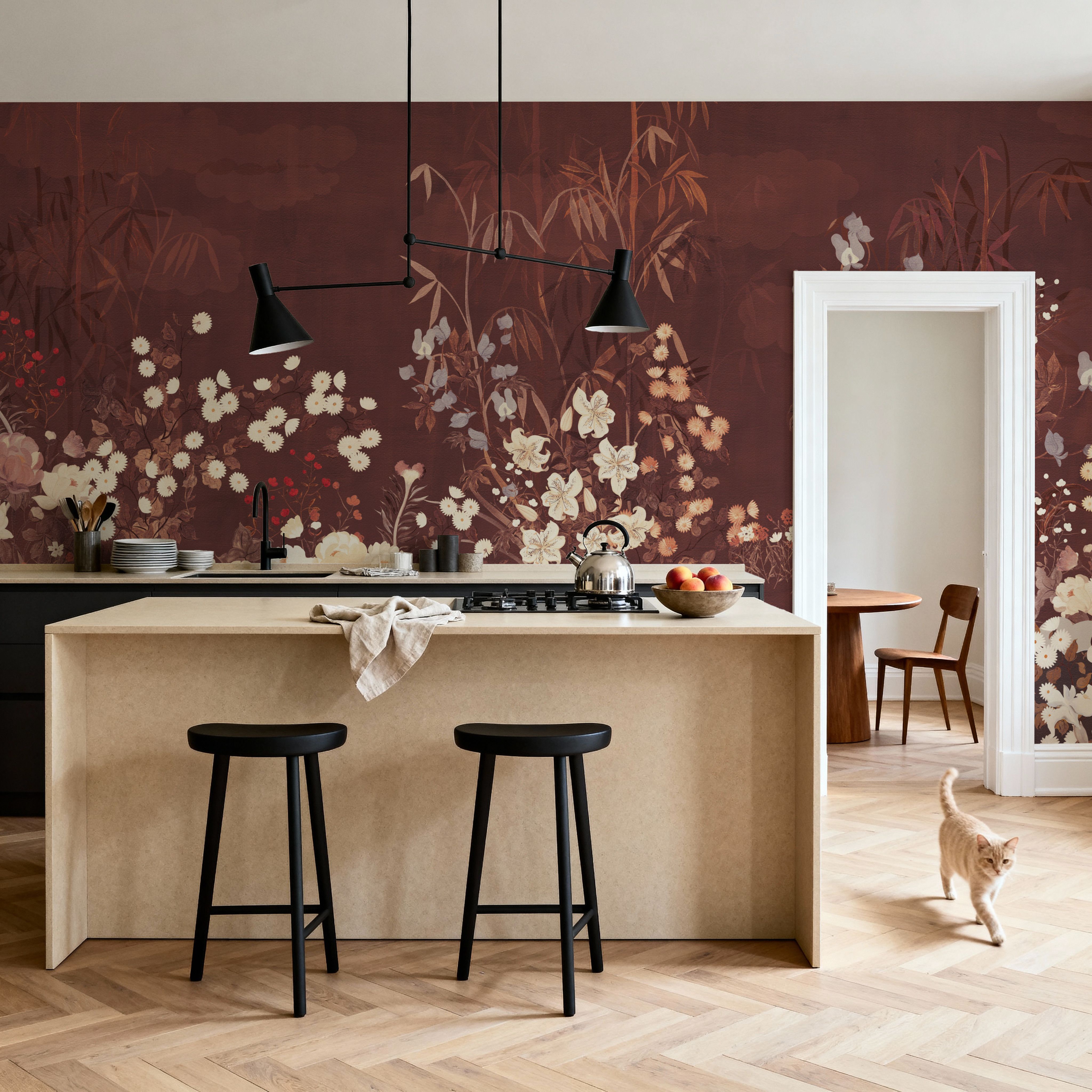Kasumi Garden, Lacquer Red
