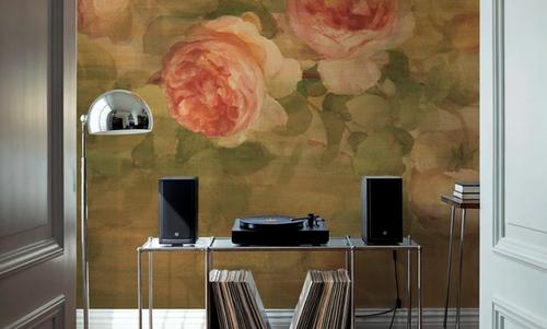 Vintage Roses on Green I