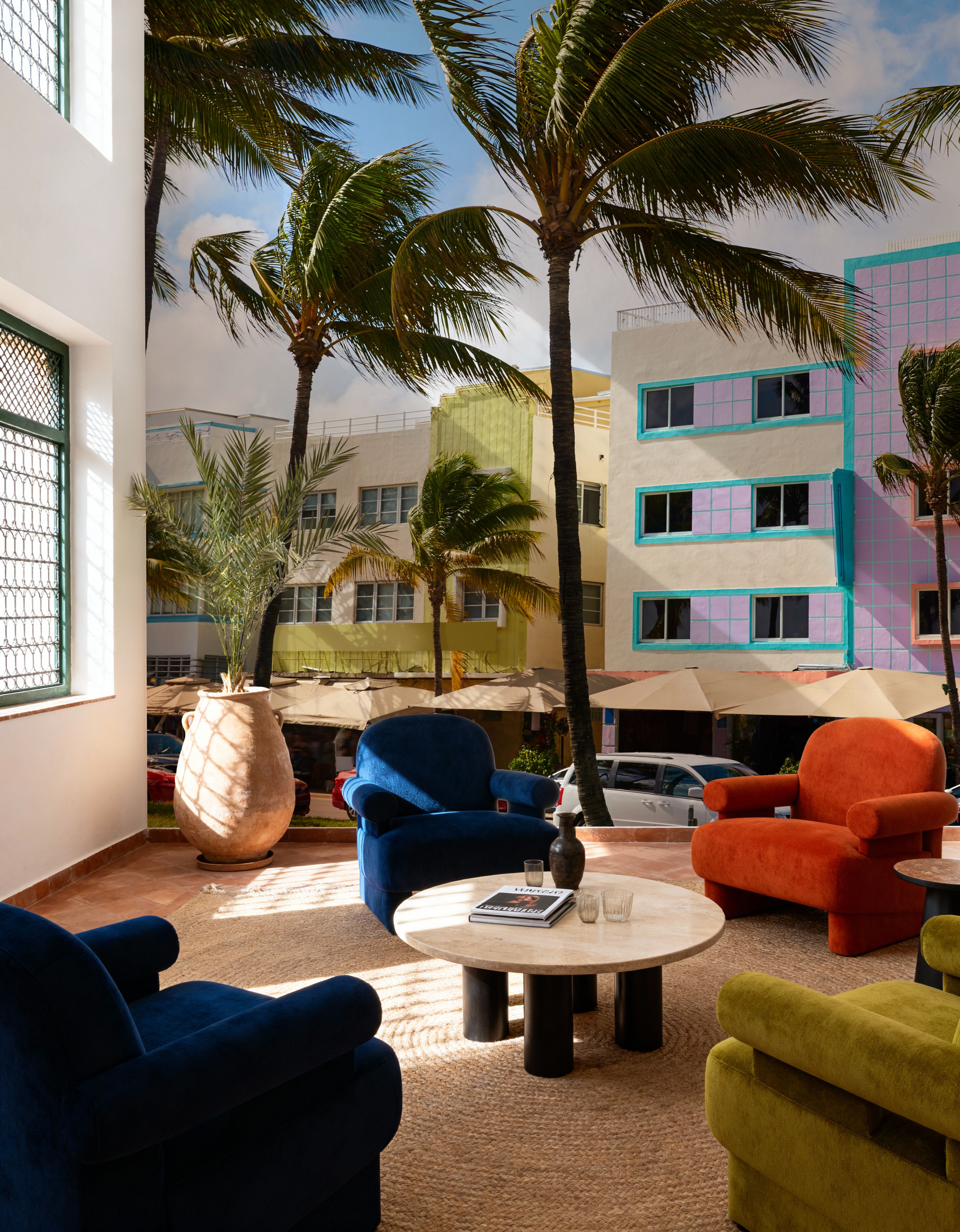 Wall Mural - Art Deco in Miami - Architecture Landscapes mural wallpaper - Bedroom - Wallism US - Premium, Textured or Peel & Stick