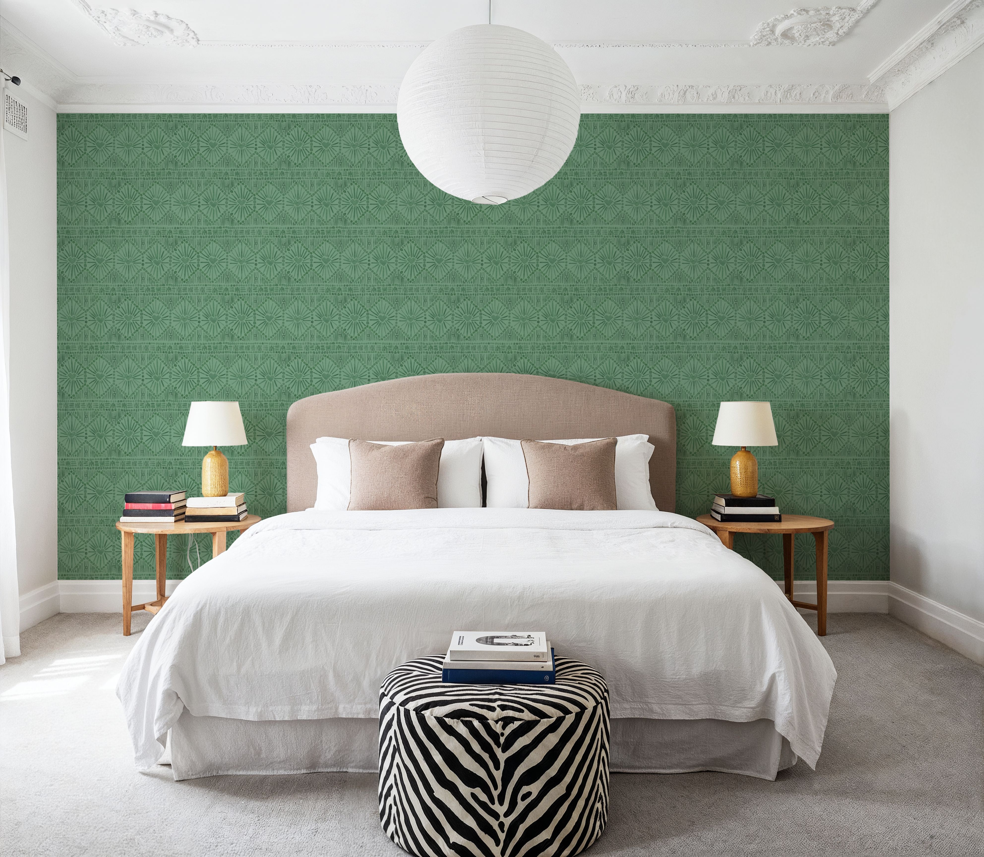 Paradise Fountain Dark Green on Green