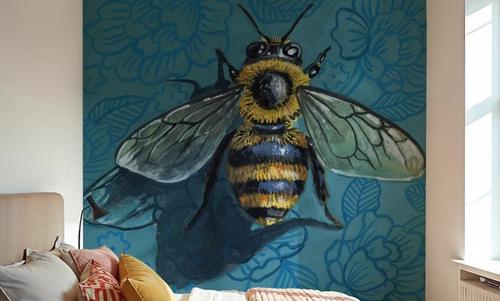 Eavesdropping Bee