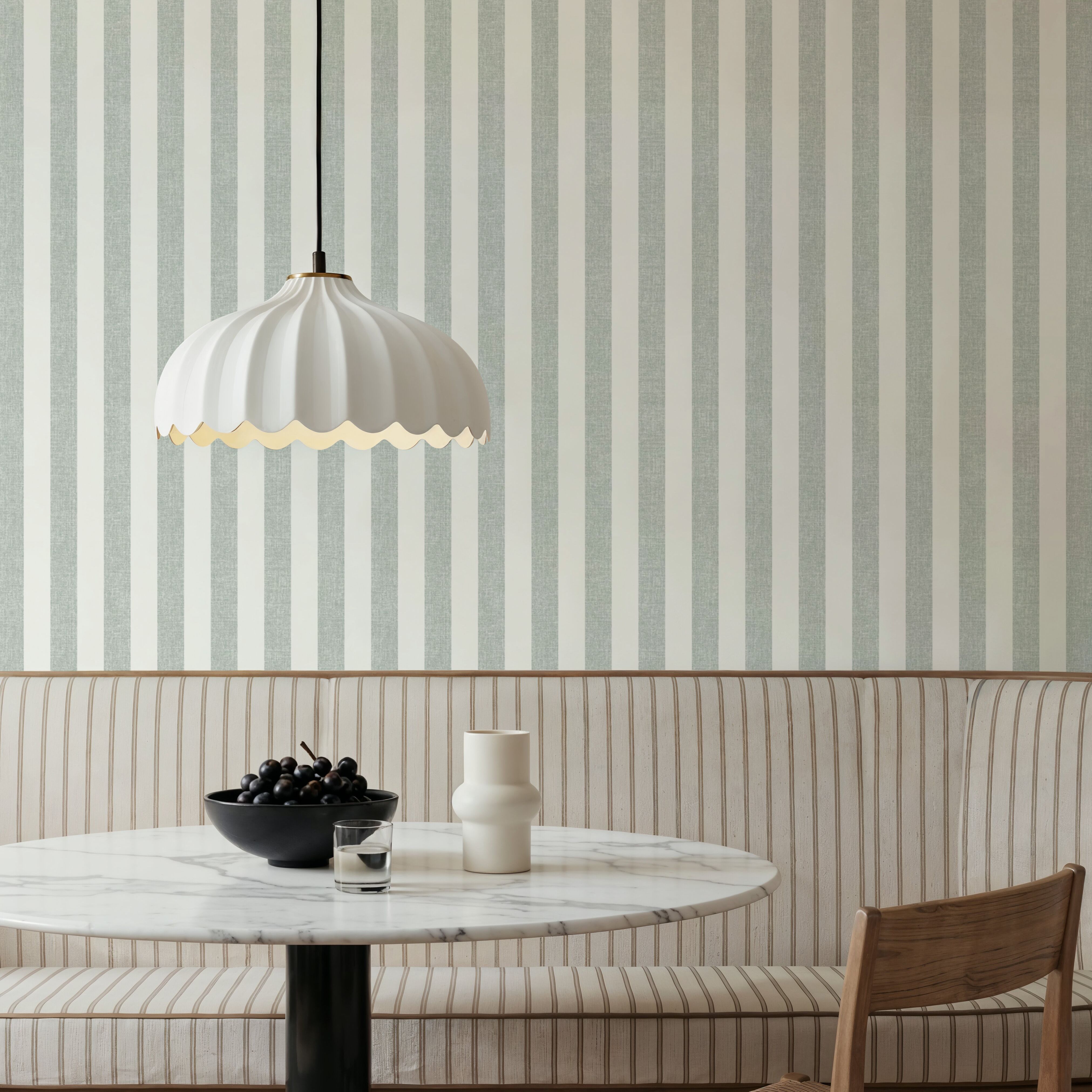 Erie Stone, Papier peint