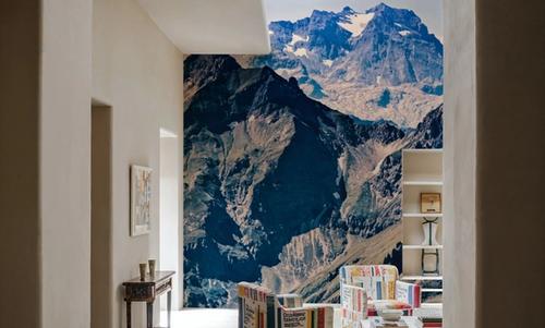 Vintage Look Mountain Top