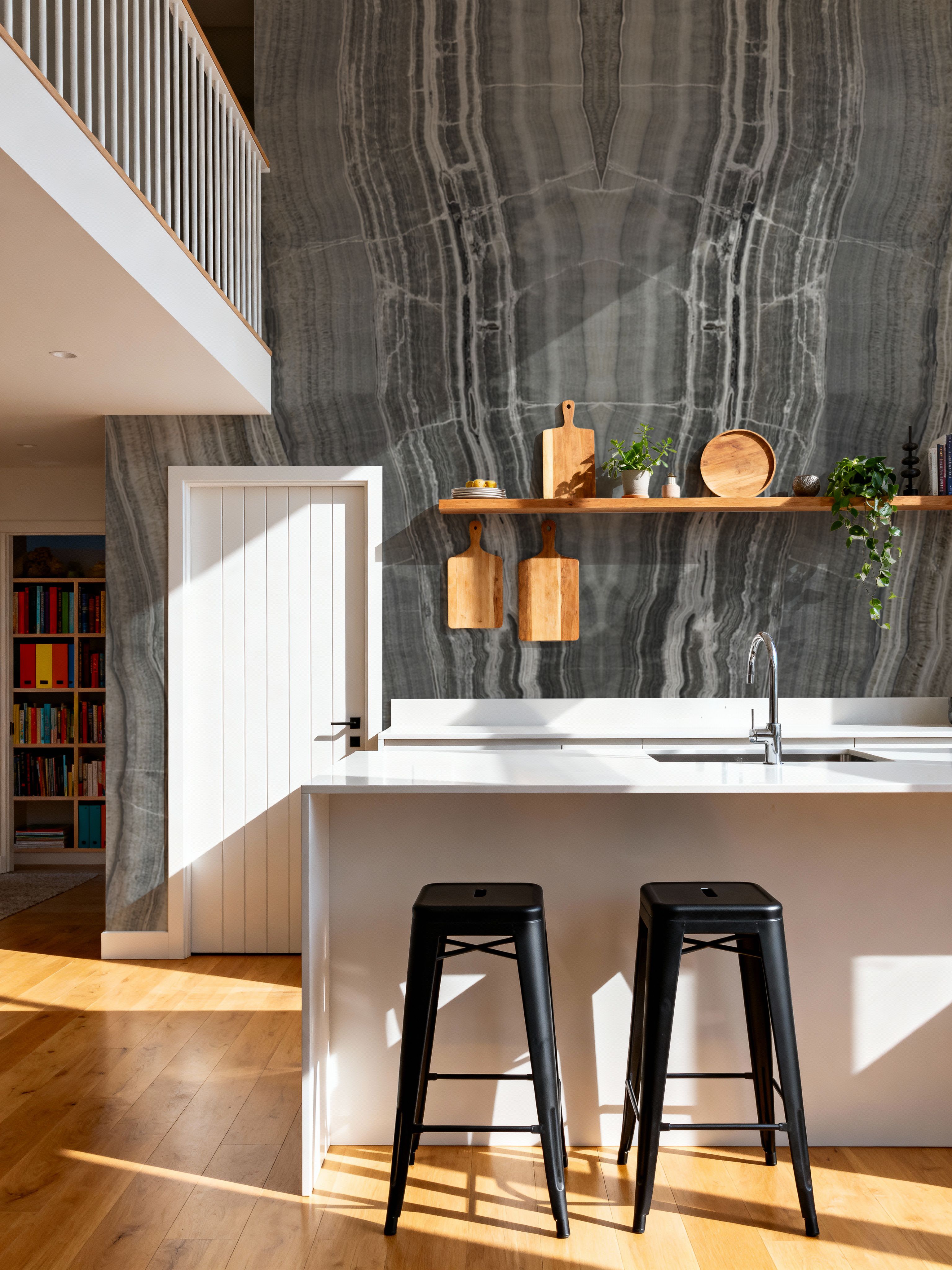 Onyx Mirage Bookmatched, Gray