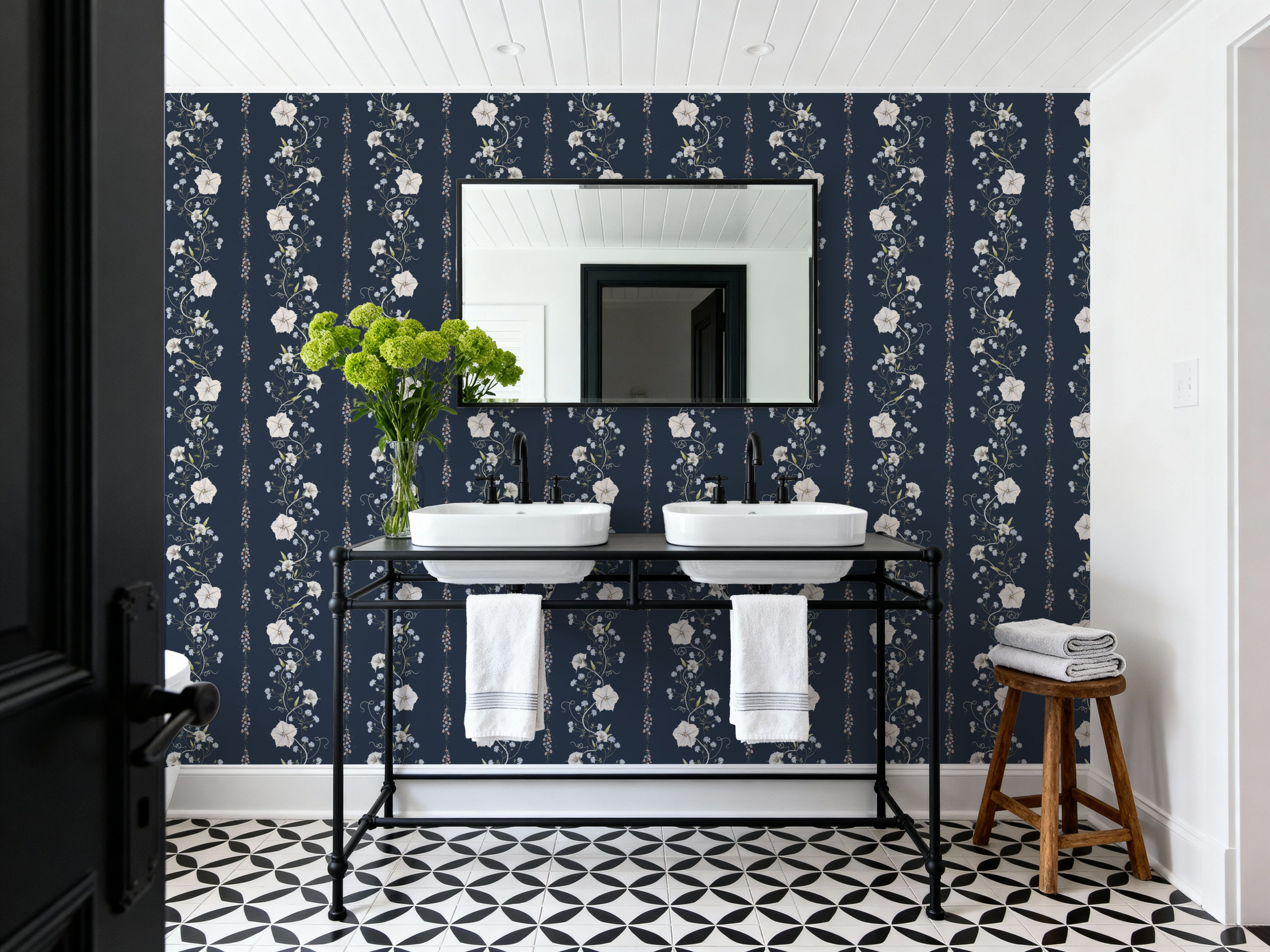 Trailing Flower Stripe, Navy
