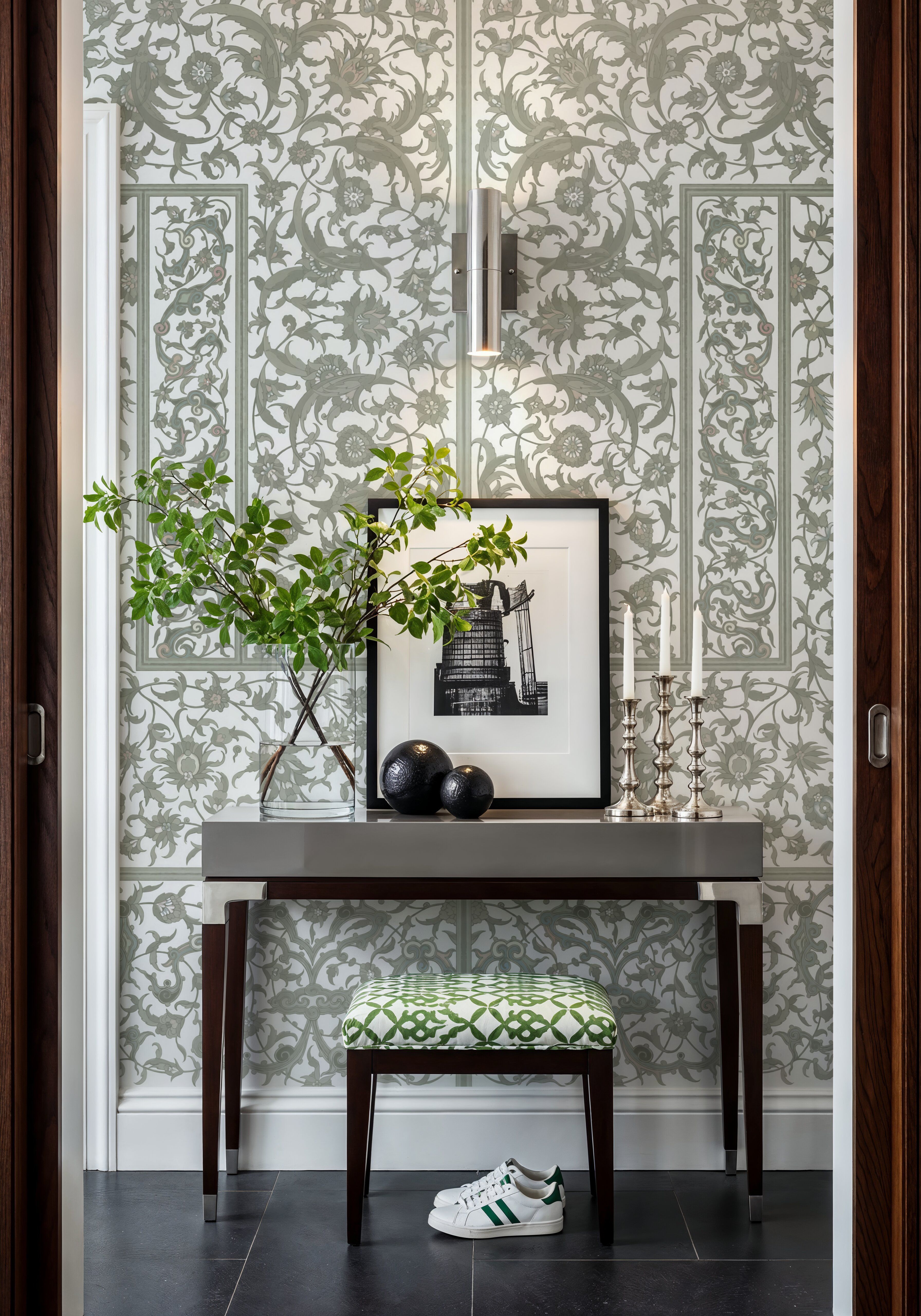 Indo Persian Mood, Sage