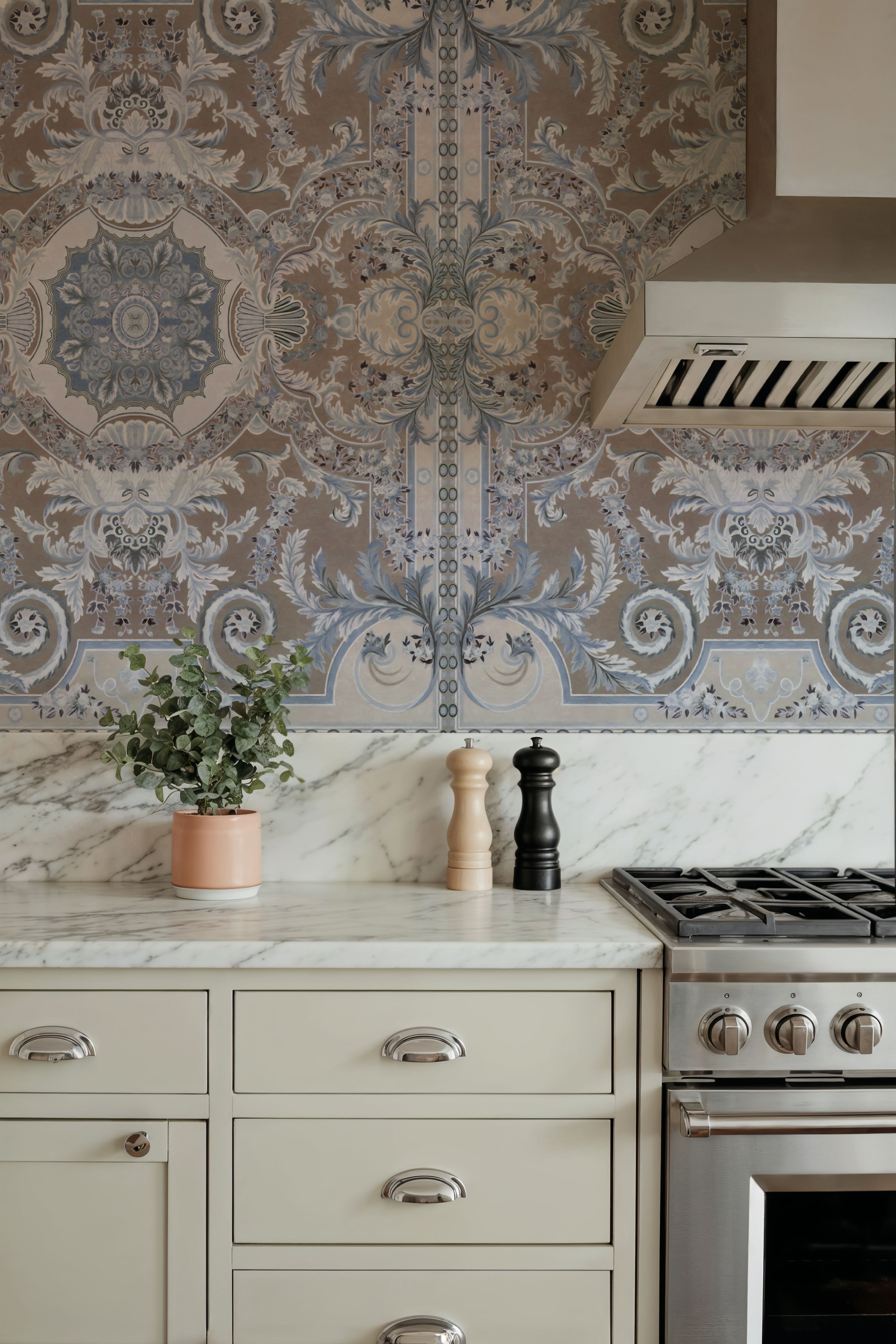 Gentle Branches, Beige & Lavender