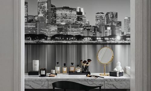 Urban Mirror Skyline