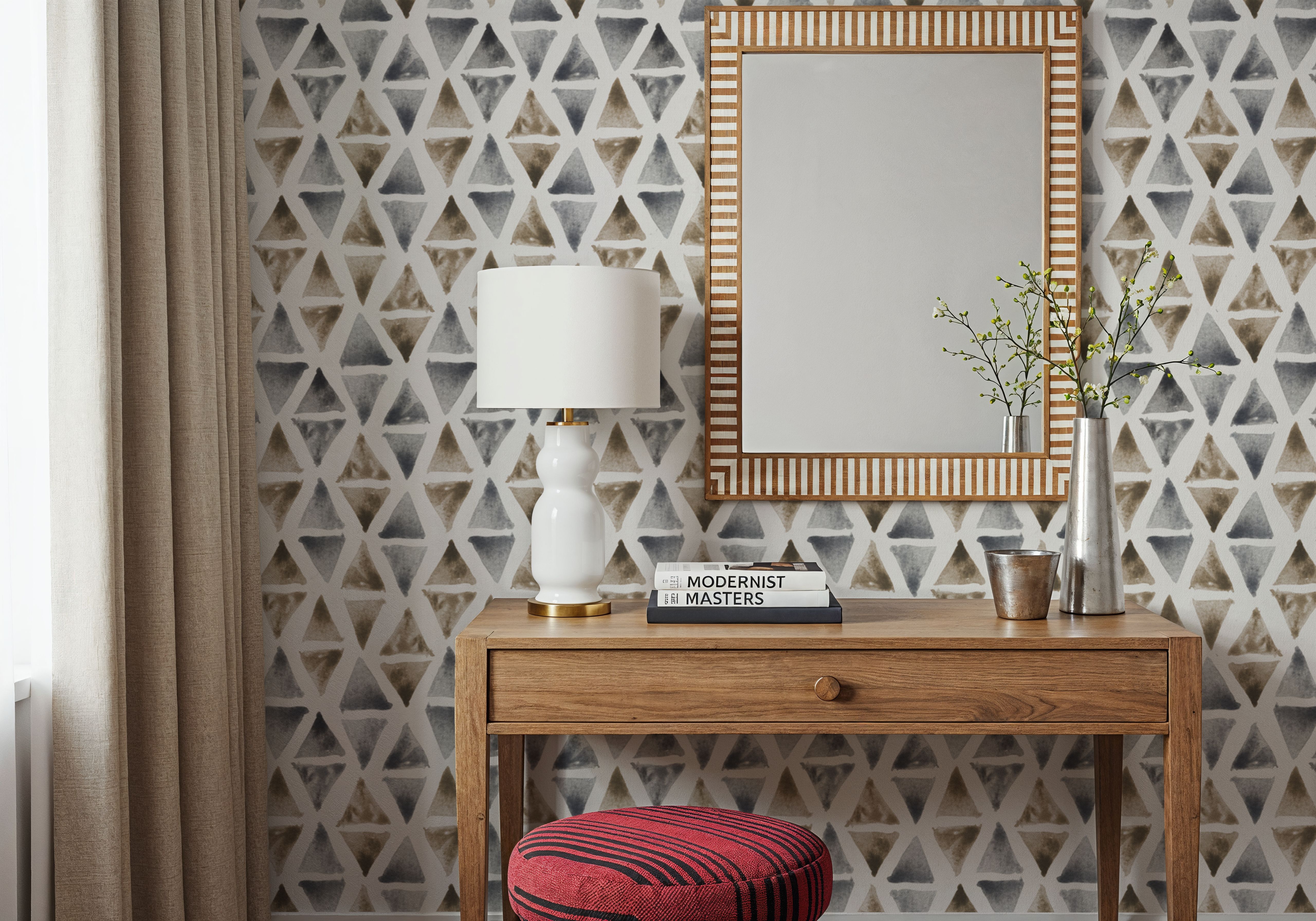 Triangular Meeting Gray and Brown