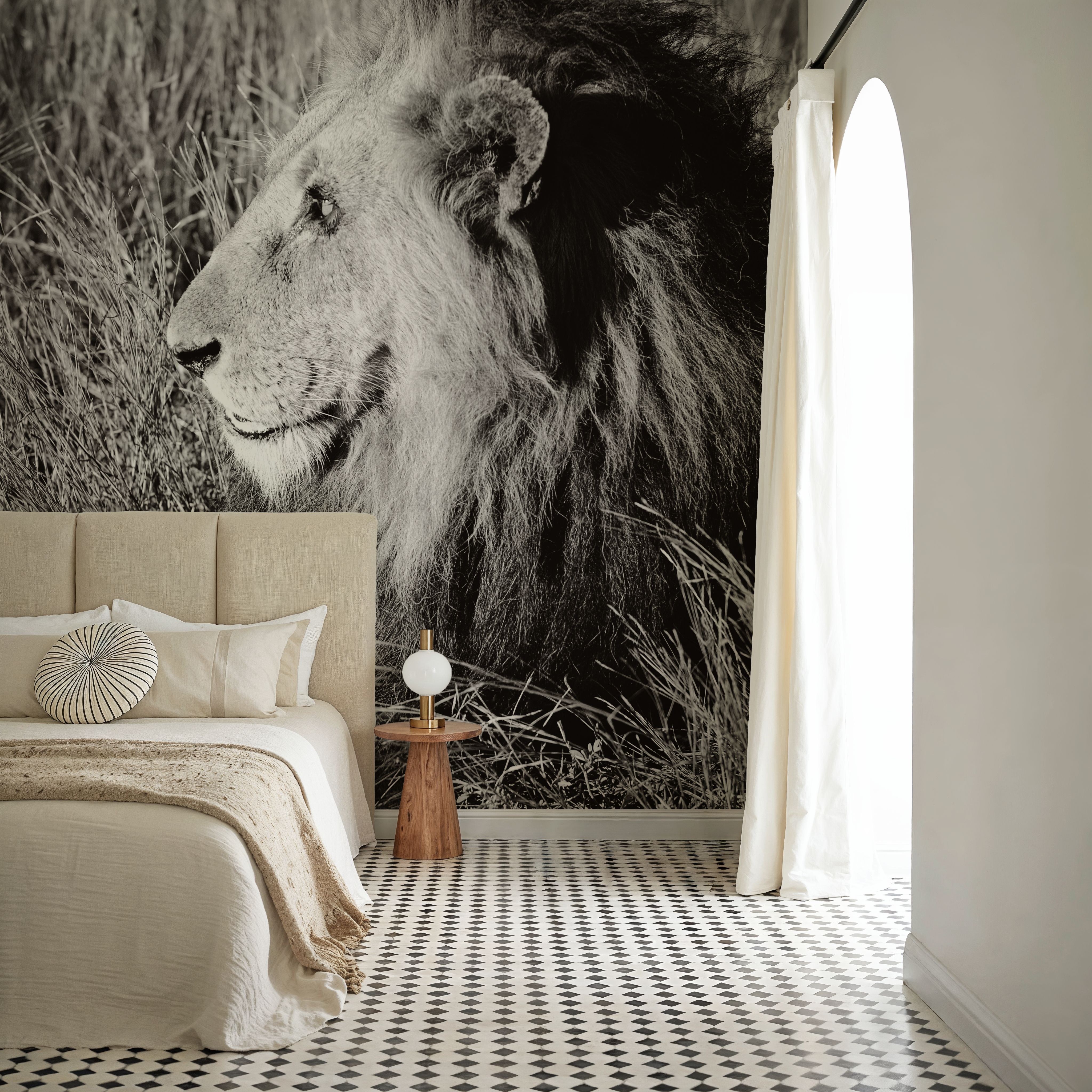 Golden Old Lion Square BW